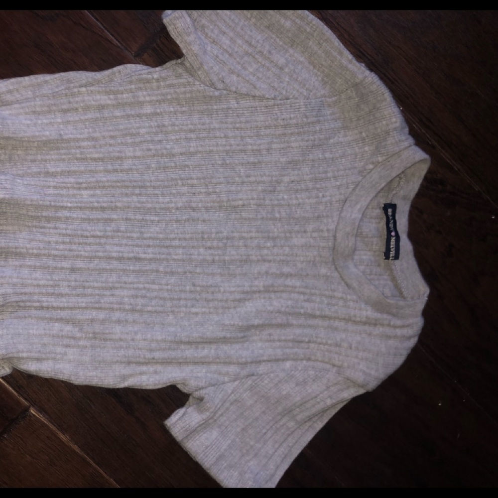 Brandy Melville grey top